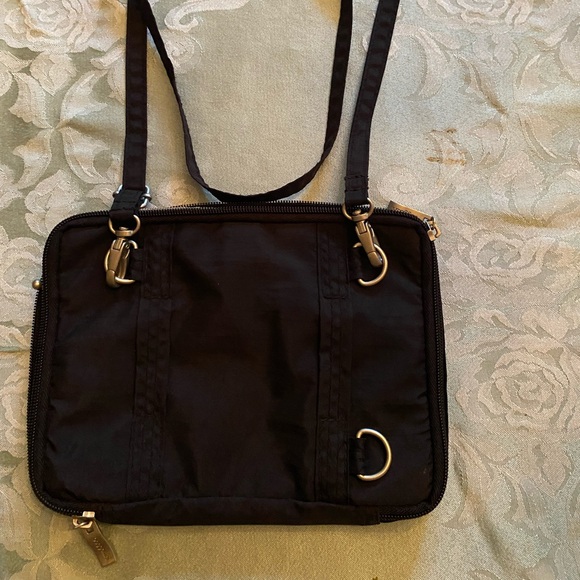 Baggallini - Travel Ready Convertible Belt & Crossbody small bag - classic black - Picture 2 of 6